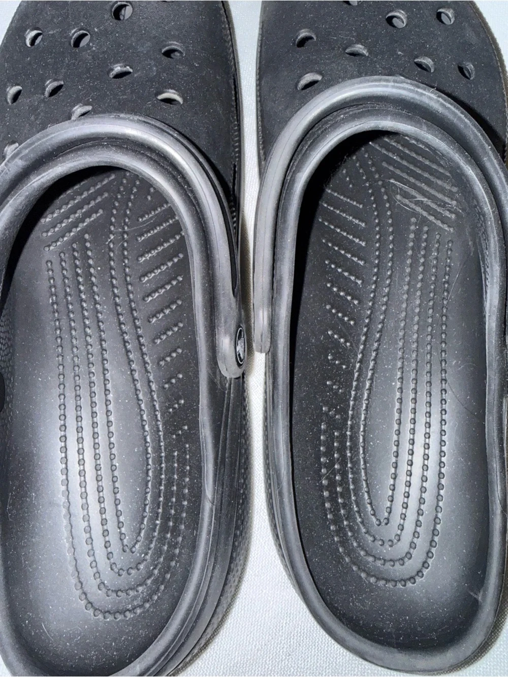 CROCS signature clogs